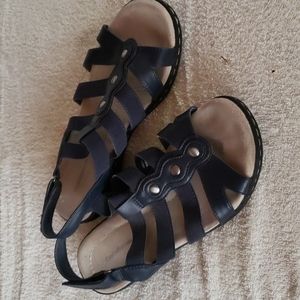 Dark blue sandals